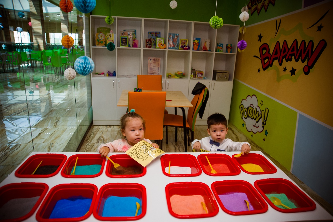 КАК ВСЕ УСТРОЕНО В ДЕТСКОЙ СТУДИИ КРАСОТЫ «АЙKIDS»