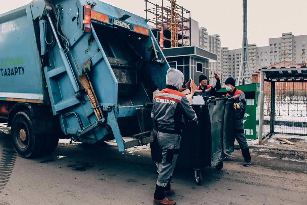 «АСТАНА ТАЗАРТУ»: КАК 505 ЧЕЛОВЕК СОДЕРЖАТ ГОРОД В ЧИСТОТЕ