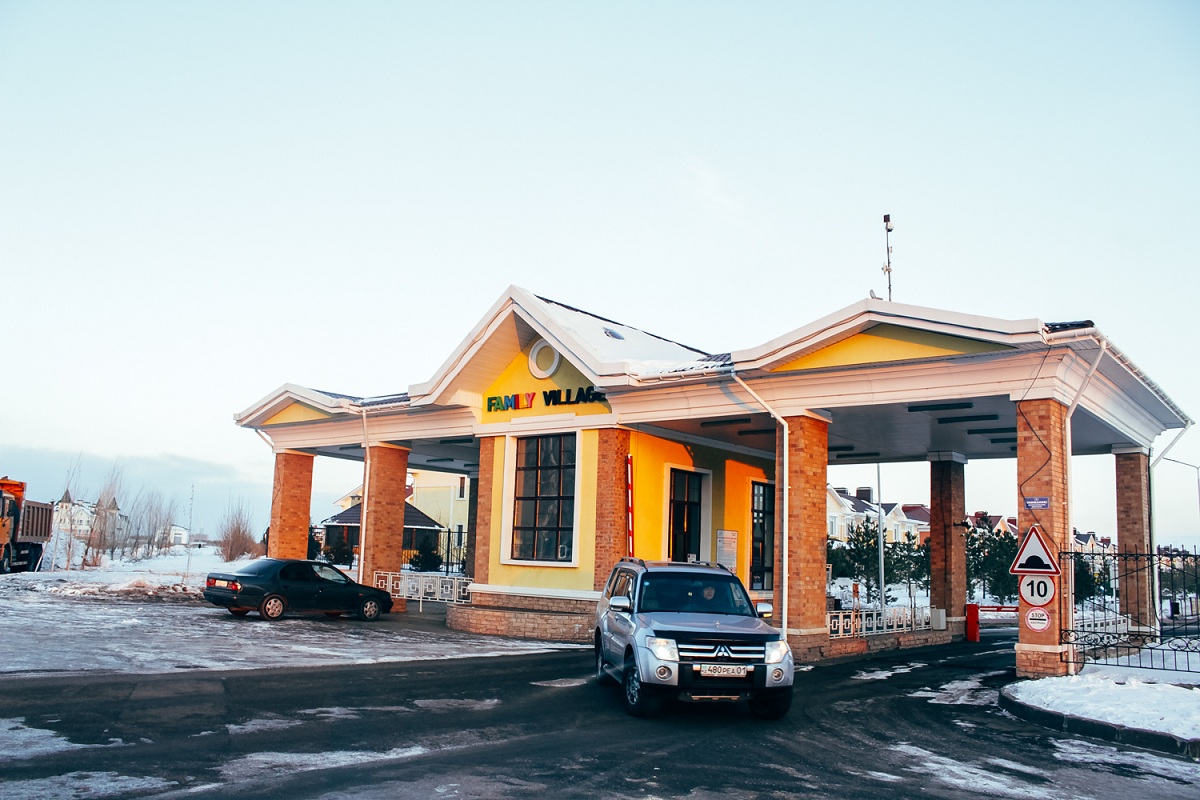 BI VILLAGE, FAMILY VILLAGE И ПОСЕЛОК ТЕЛЬМАН: АСТАНЧАНЕ, КОТОРЫЕ ВЫБРАЛИ ЖИЗНЬ ВДАЛИ ОТ ЦЕНТРА