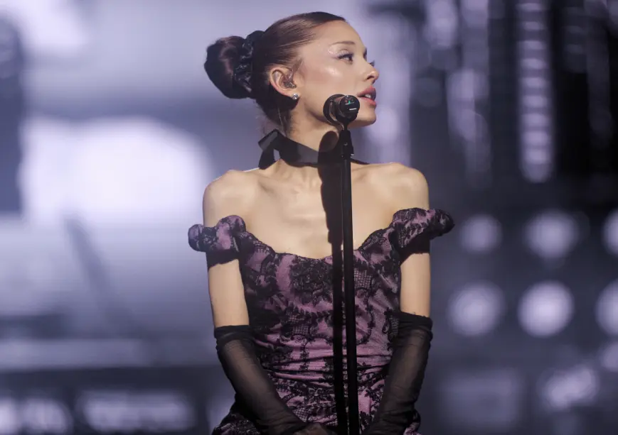 ariana-grande-nachala-pervyy-za-sem-let-koncertnyy-tur