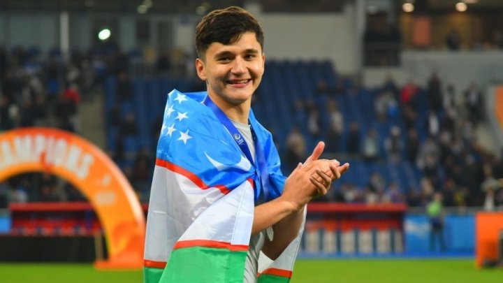 uzbekskiy-zaschitnik-abdukodir-husanov-priznan-luchshim-v-sostave-manchester-siti