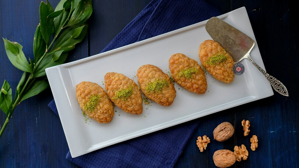 Kalburabasti.jpg Kalburabasti.jpg
