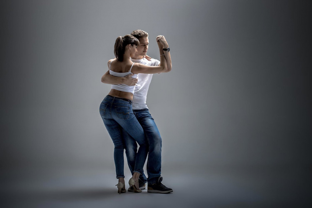 Merci Danse.jpg Merci Danse.jpg