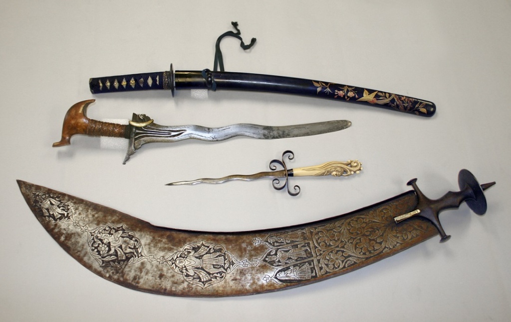 20091012swords.jpg 20091012swords.jpg