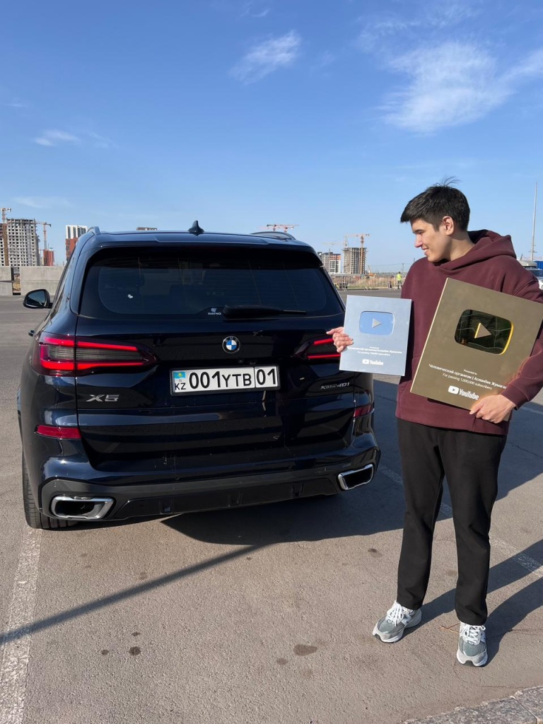 car.jpeg car.jpeg