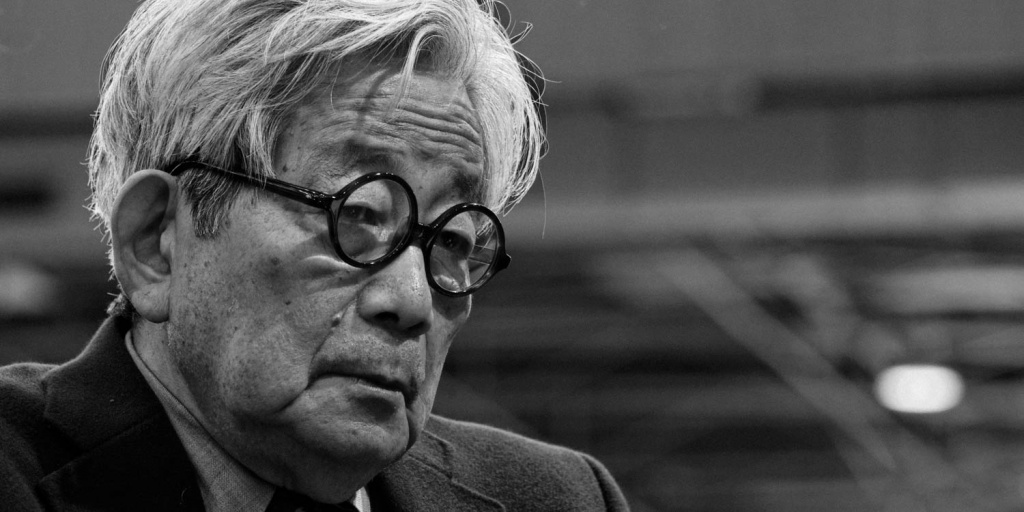Kenzaburō_Ōe.jpg Kenzaburō_Ōe.jpg