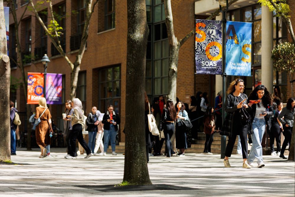 SOAS students on campus.jpg SOAS students on campus.jpg