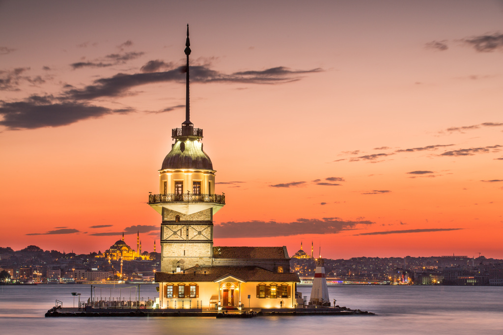 The Maiden's Tower.jpg The Maiden's Tower.jpg