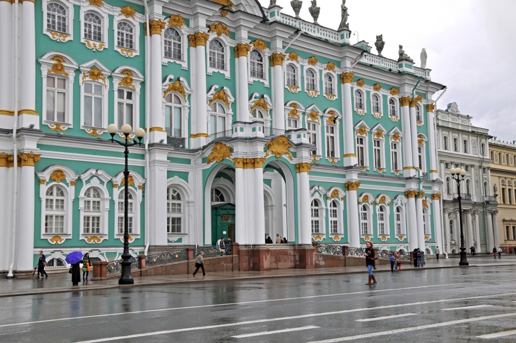Эрмитаж_в_Санкт-Петербурге.jpg Эрмитаж_в_Санкт-Петербурге.jpg