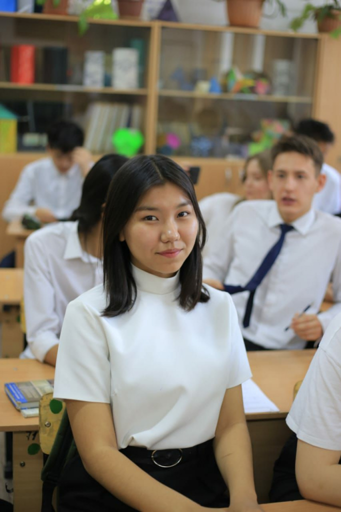 Айжан Камбаралиева photo_5233669954191082028_y.jpg