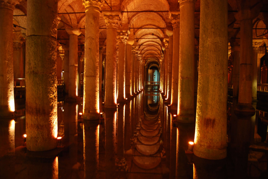 The Basilica Cistern.jpg The Basilica Cistern.jpg