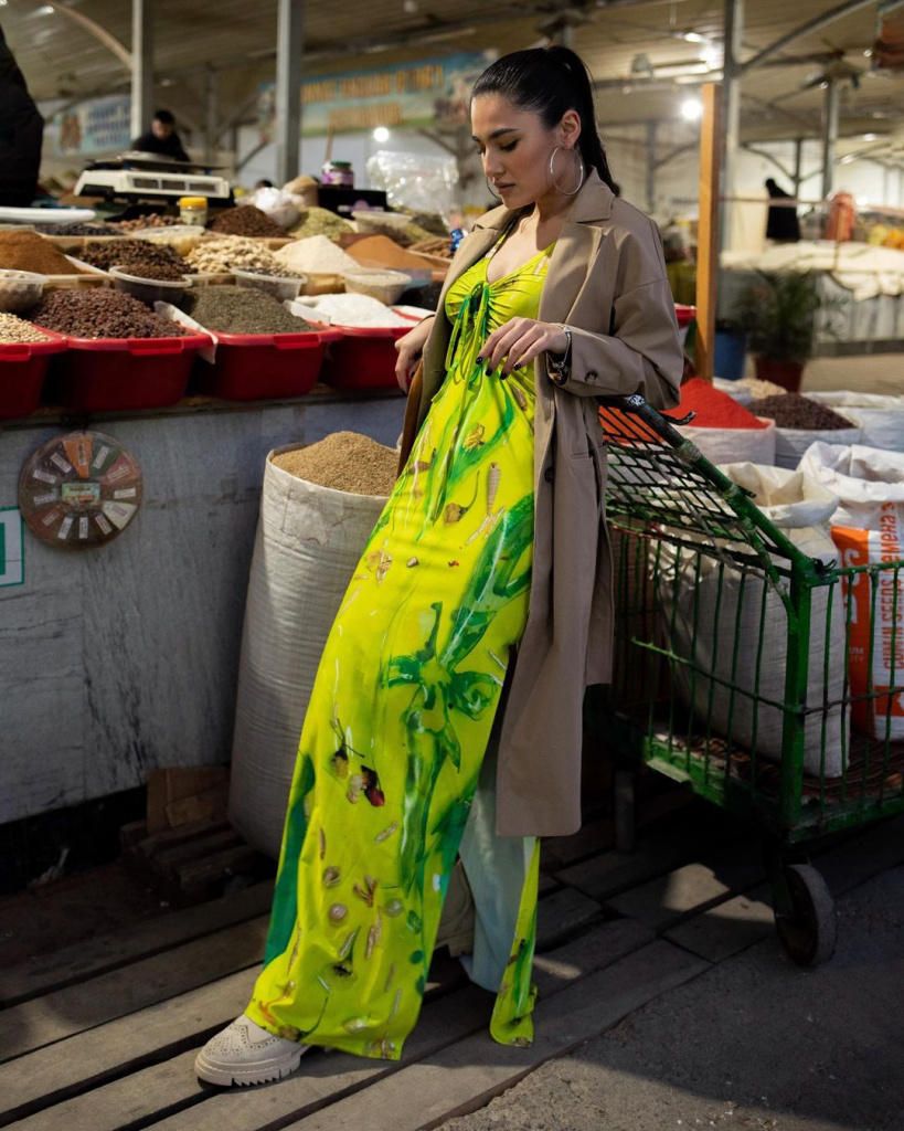 Rukhsora Mirzhalilova a38225be0f4d1537372d381eb38ab034 (2).jpg
