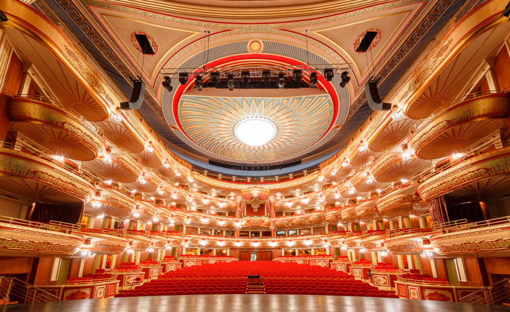 Astana_Opera.jpg Astana_Opera.jpg