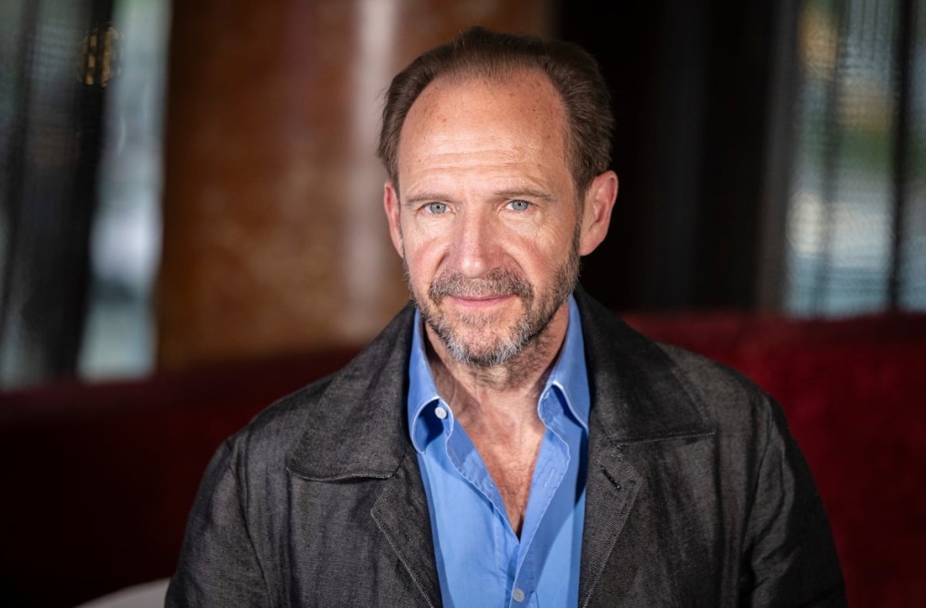 Ralph Fiennes «Рассвет на Жатве» актеры