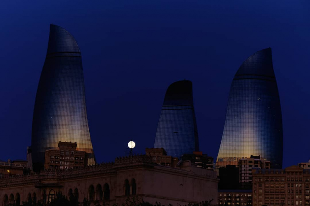 baku (2).jpg baku (2).jpg