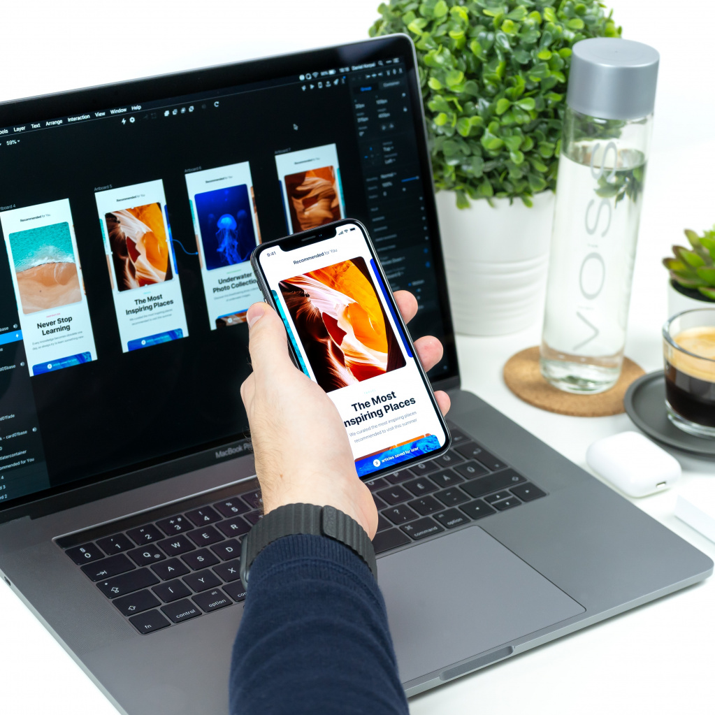 design daniel-korpai-mxPiMiz7KCo-unsplash.jpg