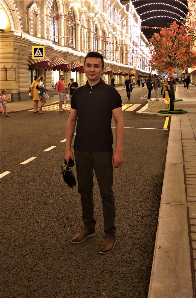 кыргызы в Москве.jpg кыргызы в Москве.jpg
