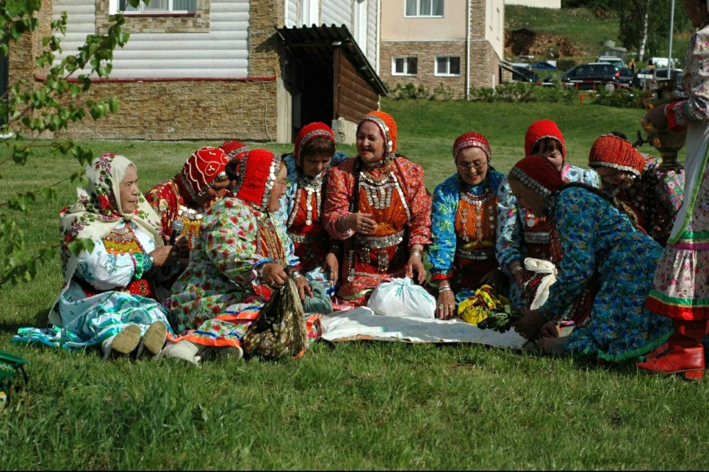 Kekuk seye (Сuckoo tea).jpg Kekuk seye (Сuckoo tea).jpg