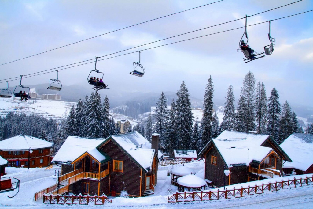 bukovel.jpg bukovel.jpg