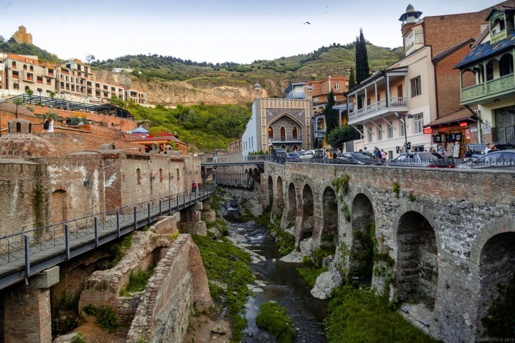 Old Tbilisi.jpg Old Tbilisi.jpg