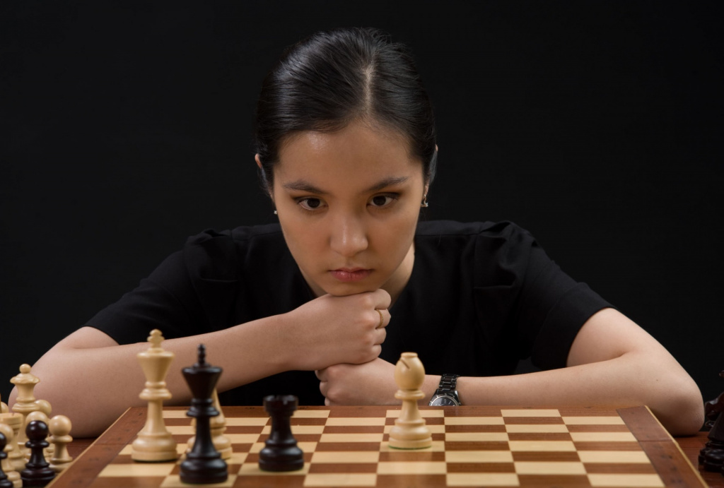 Dinara Saduakassova.jpg Dinara Saduakassova.jpg