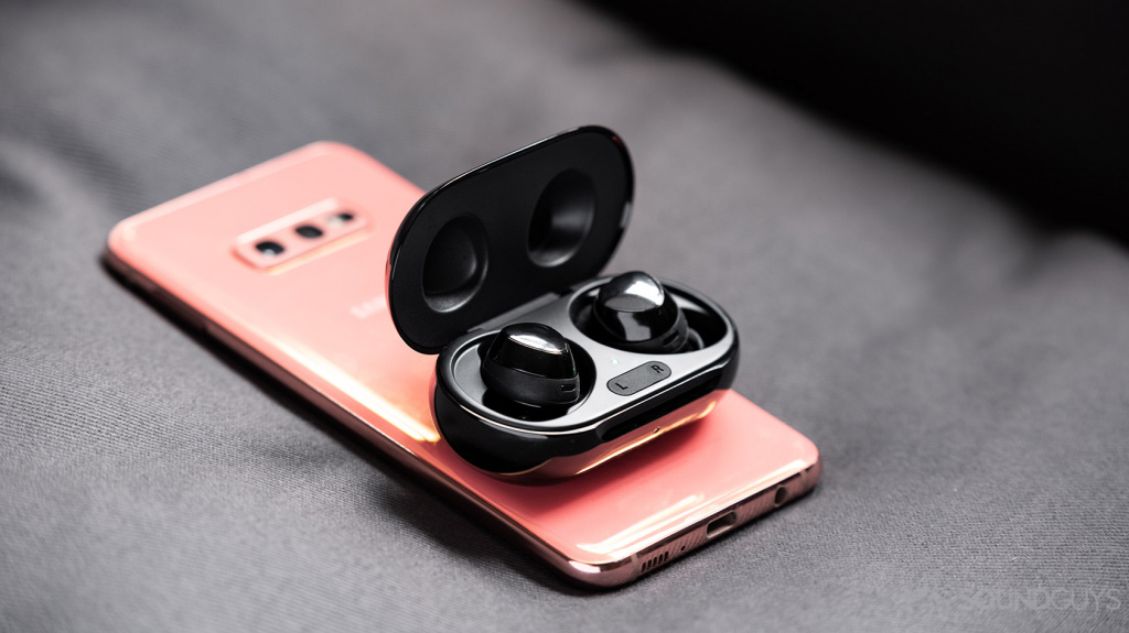 galaxy_buds.jpg galaxy_buds.jpg