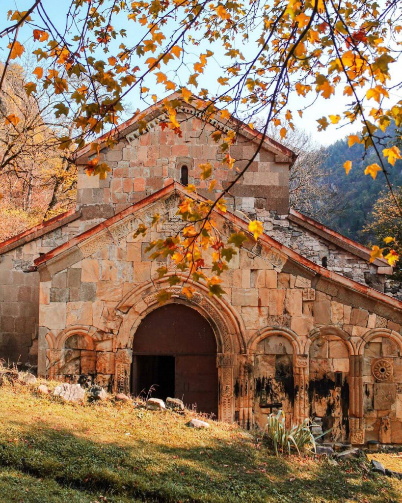 Rkoni Monastery.jpg Rkoni Monastery.jpg