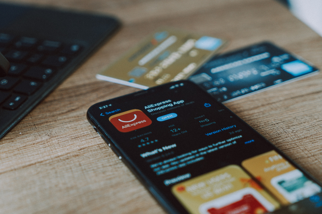 Black Friday cardmapr-SGj4fw55Y7w-unsplash.jpg