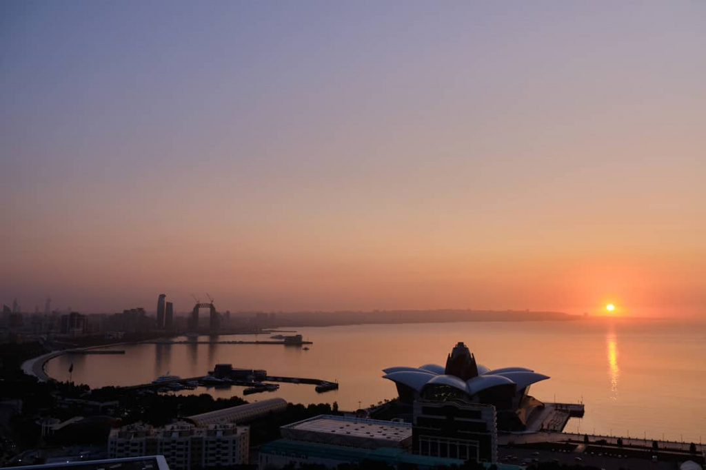 baku (1).jpg baku (1).jpg