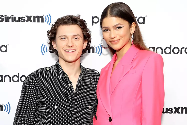 Holland_Zendaya Том Холланд и Зендая