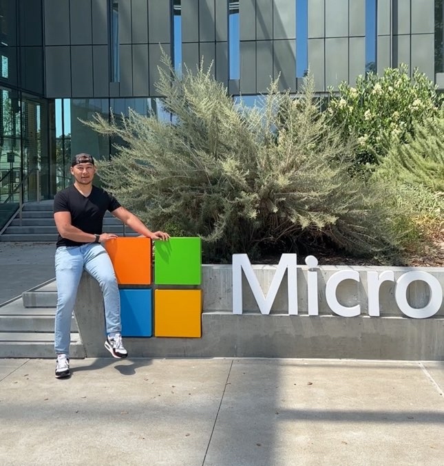 nurgeldi как устроиться в Microsoft