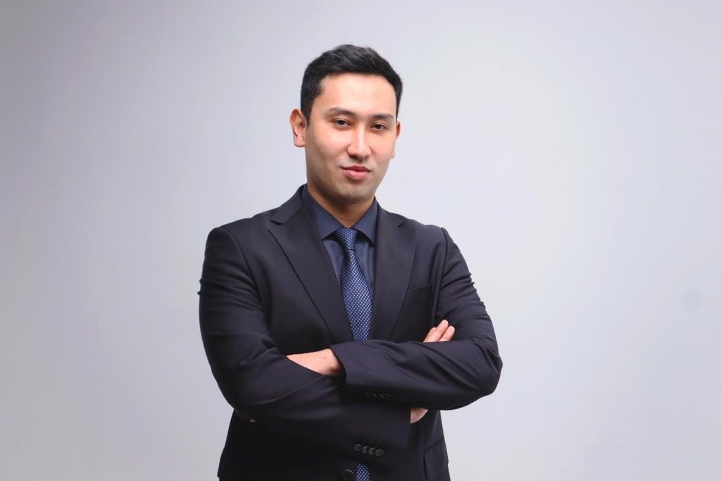 CEO Genesis