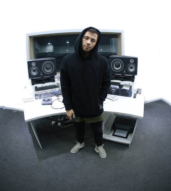 dJ trace.jpg dJ trace.jpg