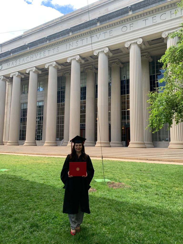 Лаура Ерали WhatsApp Image 2021-10-06 at 19.22.22.jpeg