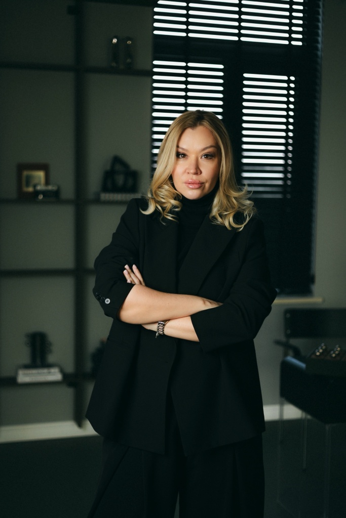 Alena Alena