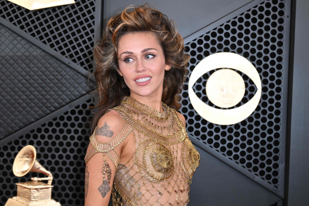 miley сильные женщины