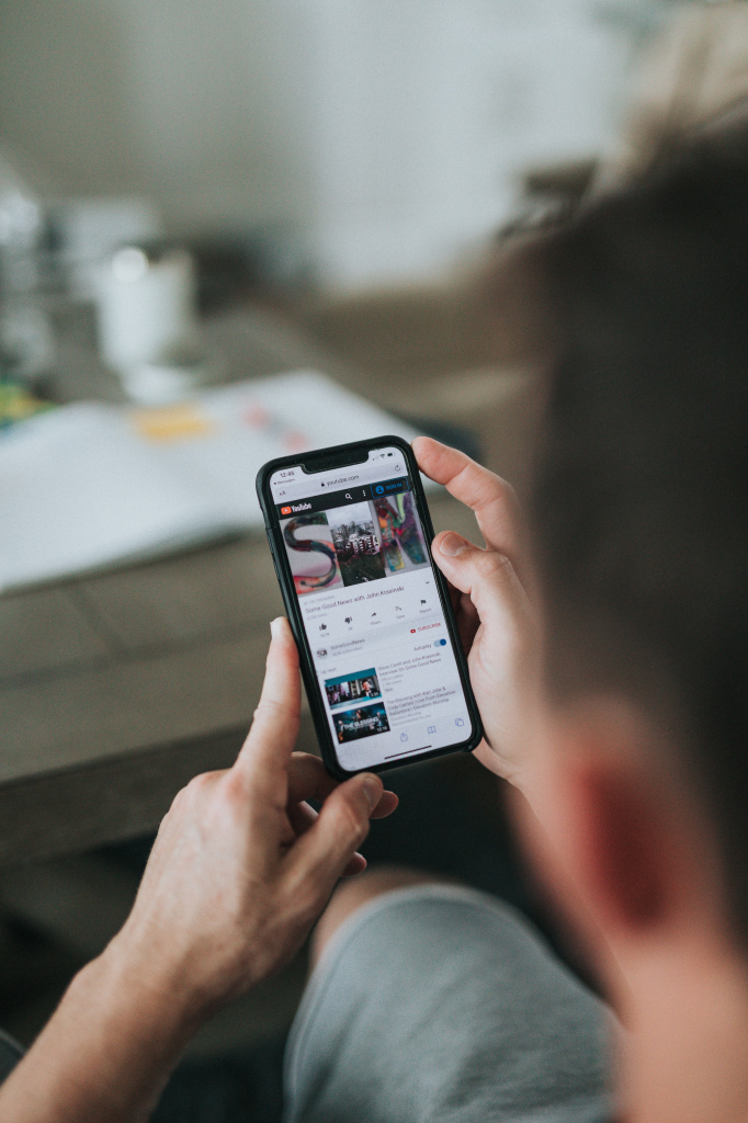Подкасты и видео nathan-dumlao-LYn1Dyqqukc-unsplash.jpg