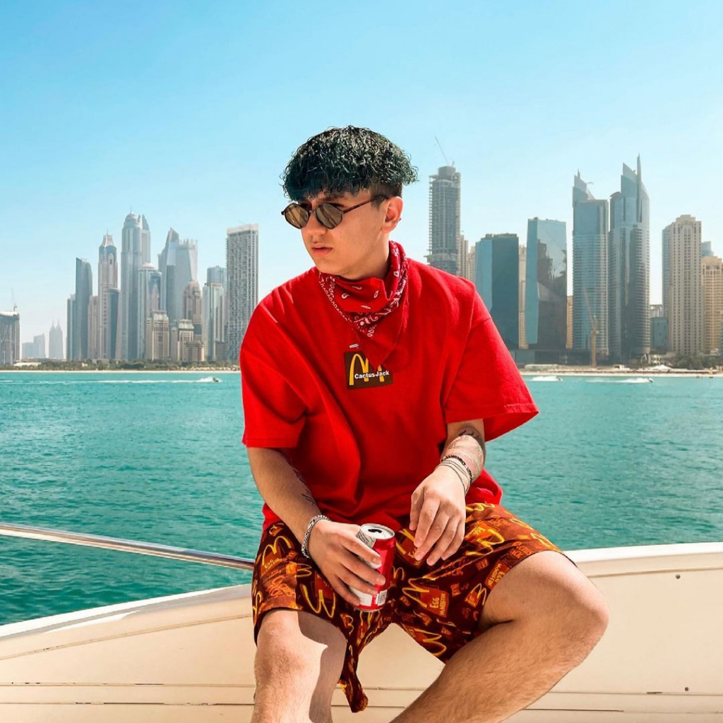 Аброрбек А