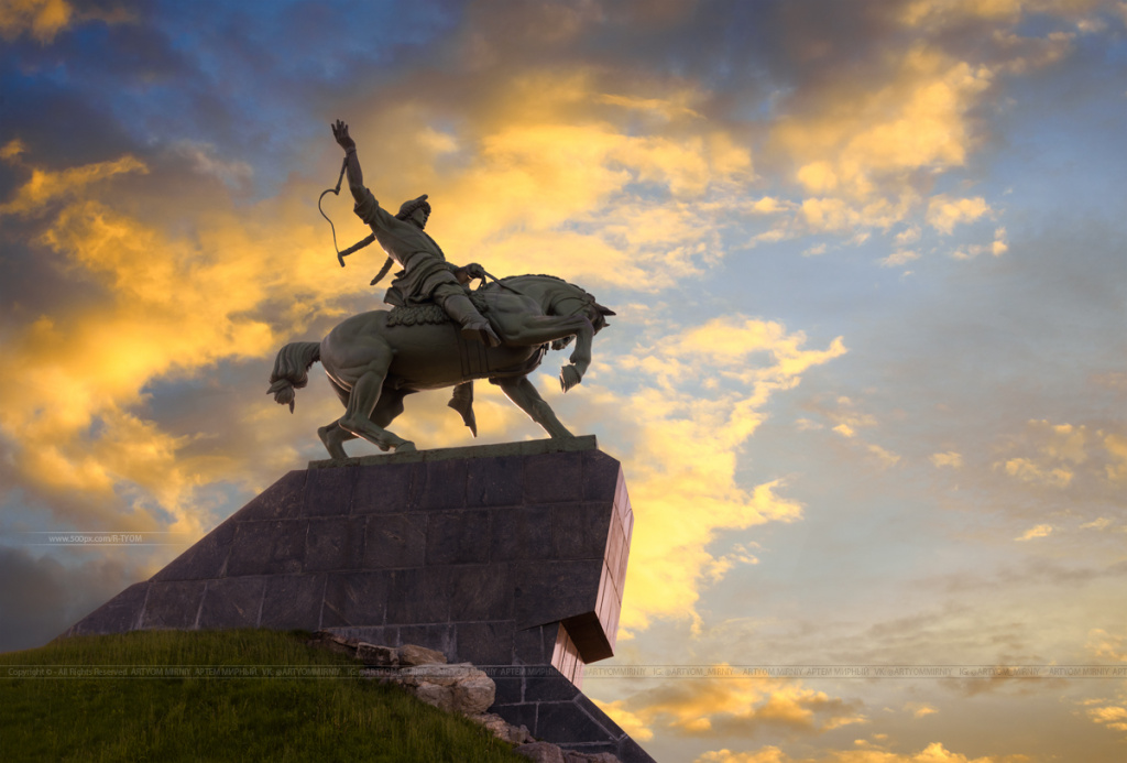 salavat_yulaev.jpg salavat_yulaev.jpg