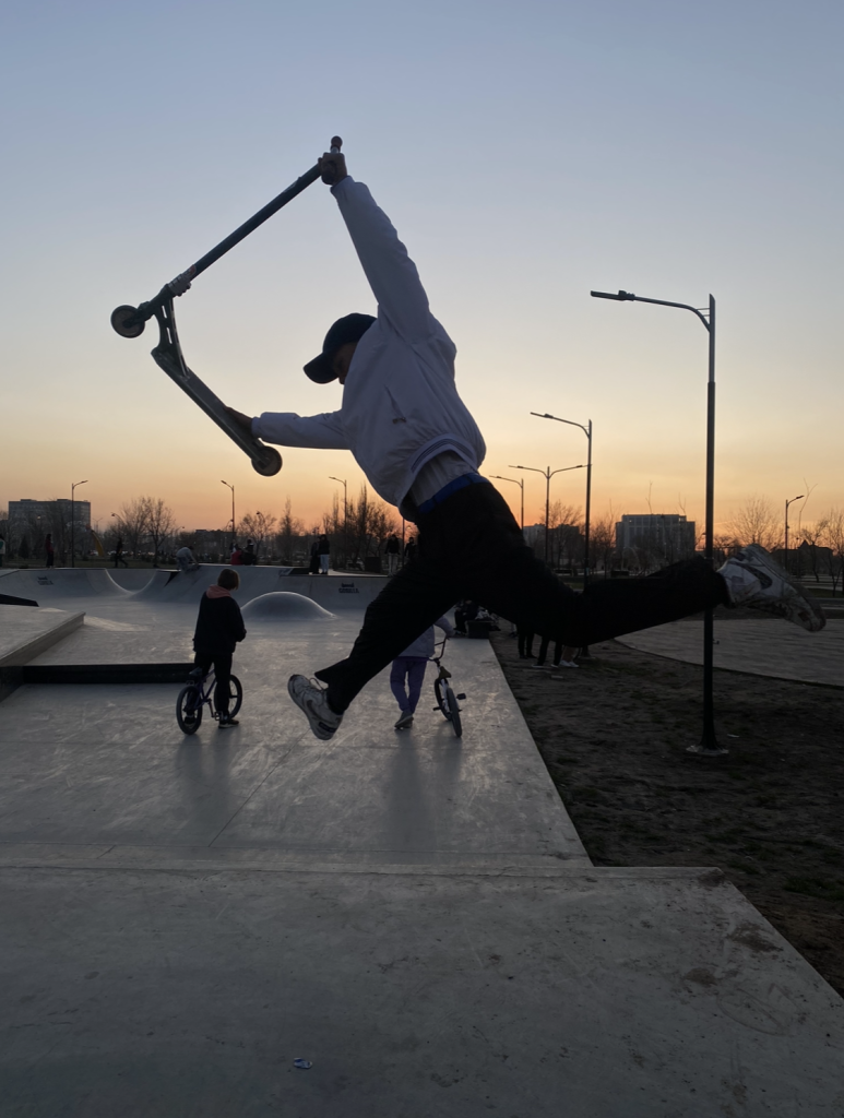 Даниэль Ажиназаров IMG_8442 (1).png