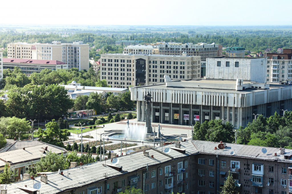Кыргызстан vigor-poodo-gr6b9bkh2Kw-unsplash (2).jpg