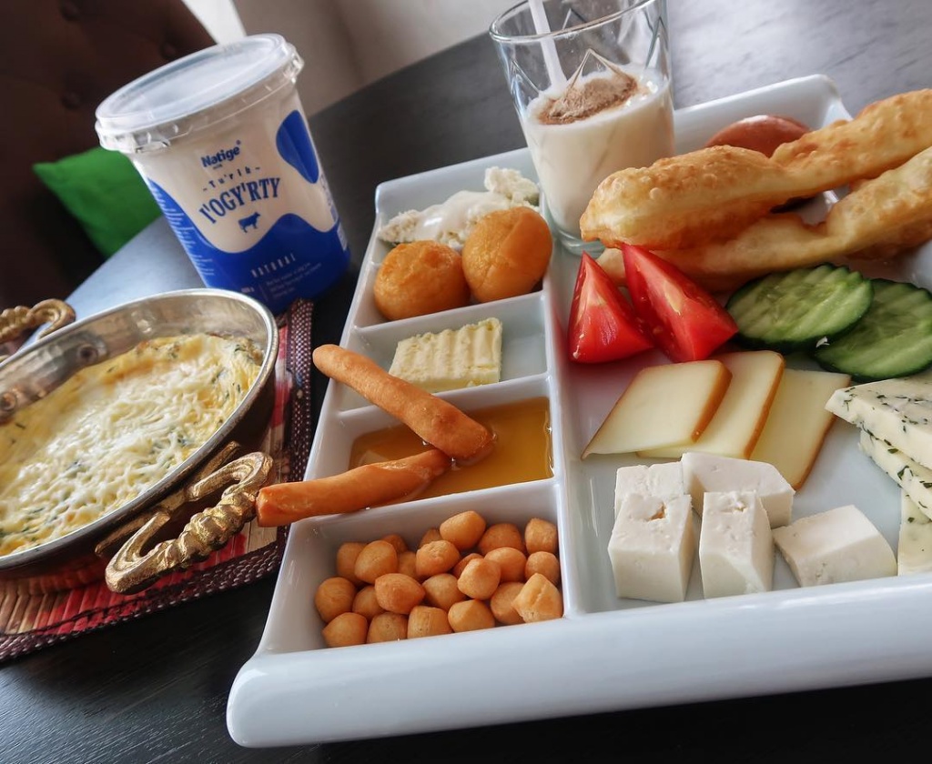 milkhouse_breakfast___Be2ryxLhMSo___.jpg milkhouse_breakfast___Be2ryxLhMSo___.jpg