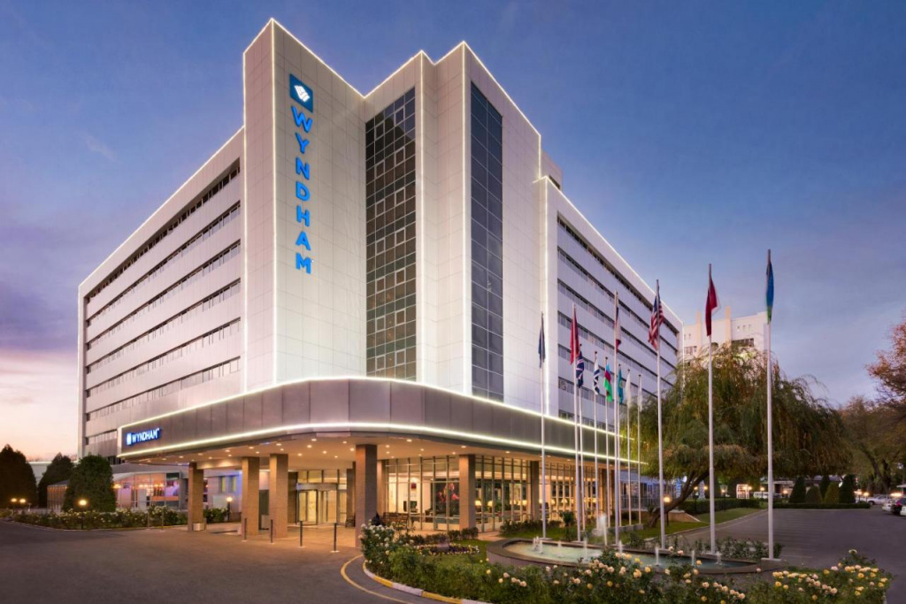 Wyndham Tashkent.jpg Wyndham Tashkent.jpg