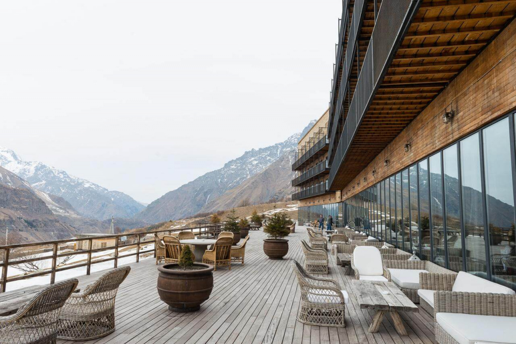 Rooms Hotel Kazbegi - Степанцминда.jpg Rooms Hotel Kazbegi - Степанцминда.jpg