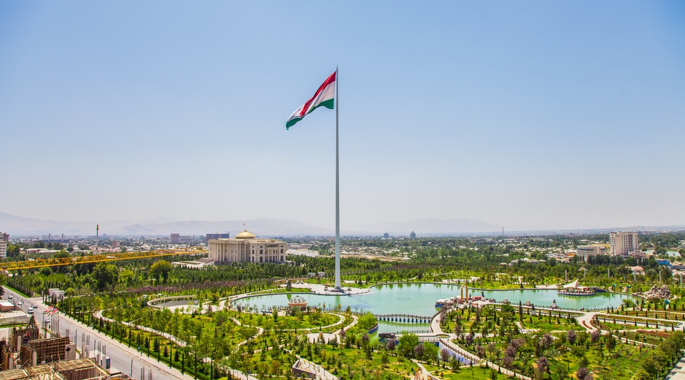 flagpole park.jpg flagpole park.jpg