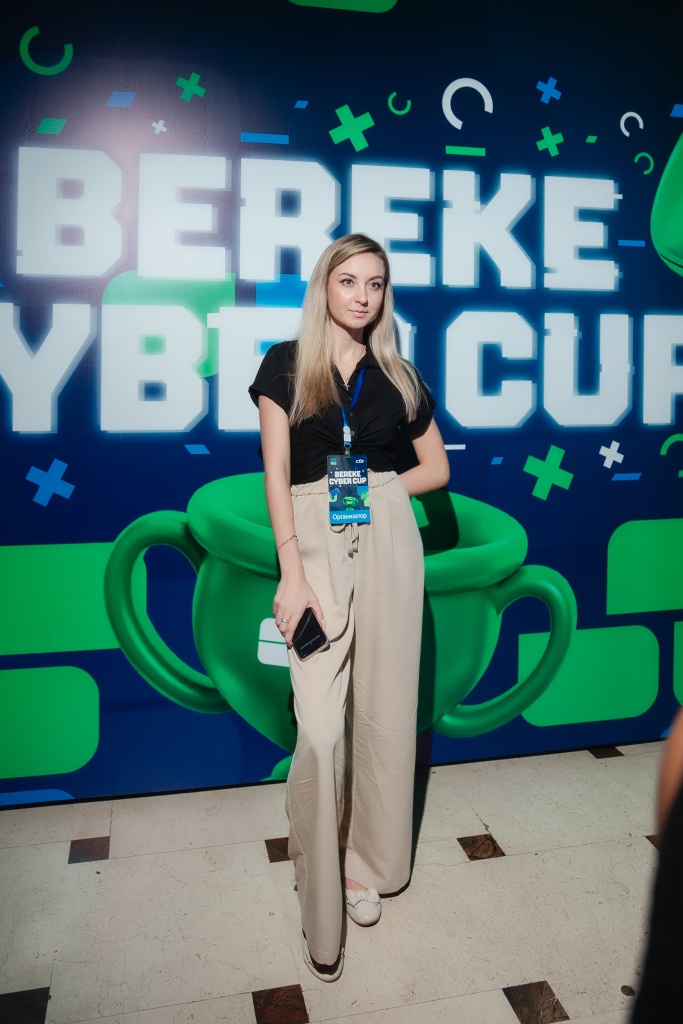 anastasiya bereke.jpg anastasiya bereke organizator.jpg