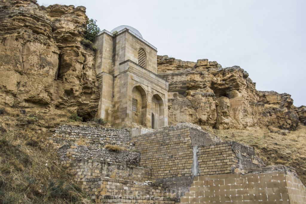 Diri Baba Mausoleum.jpg Diri Baba Mausoleum.jpg