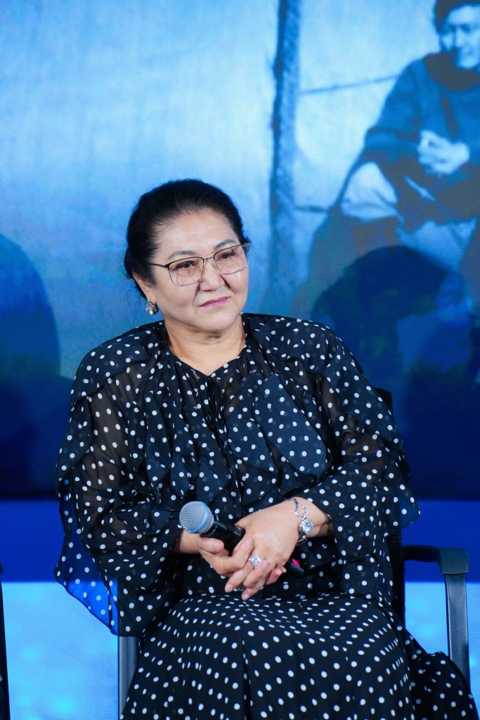 Gulmira Gulmira