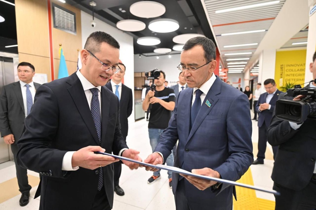 Miras Daulenov Мирас Дауленов