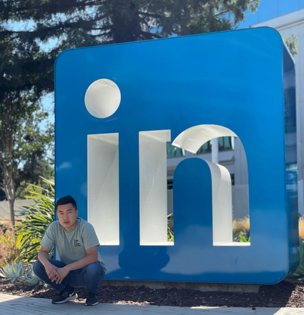 LinkedIn LinkedIn